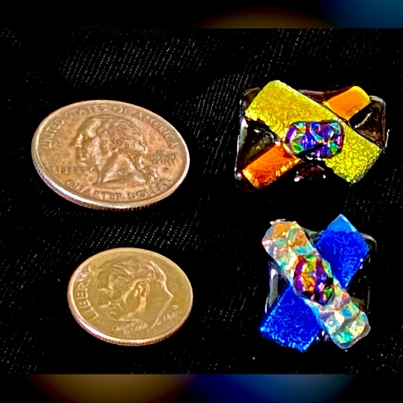 Dichroic Glass Push Pins Bulletin or other Cork or pin penetrable surface NEW! - Picture 4 of 5